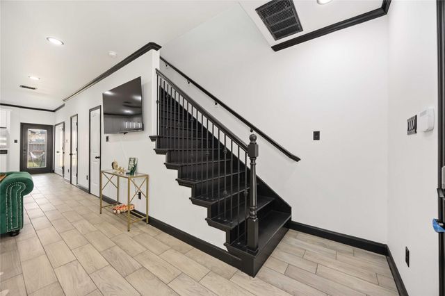 4739 Reed Road, Houston, TX 77033