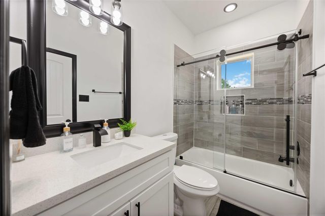 4739 Reed Road, Houston, TX 77033