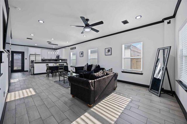 4739 Reed Road, Houston, TX 77033