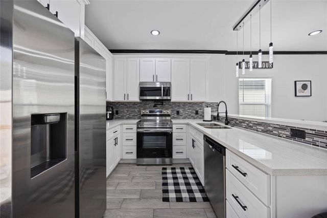 4739 Reed Road, Houston, TX 77033