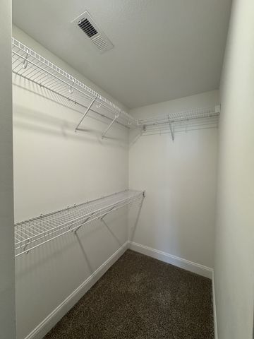 756 Lillian Grace Dr, Clarksville, TN 37043