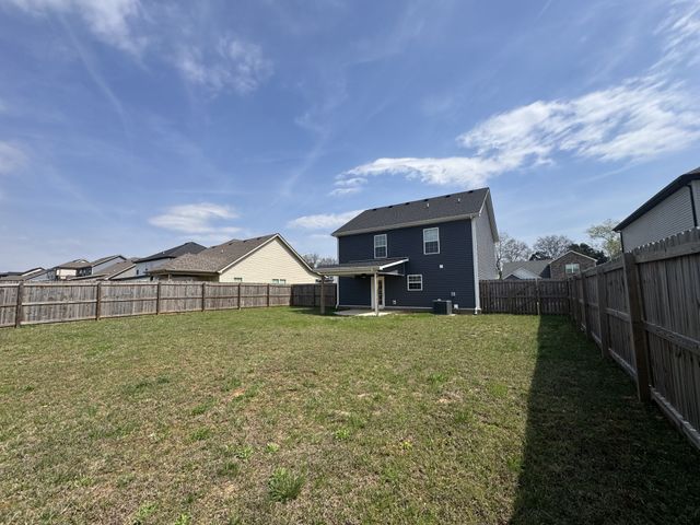 756 Lillian Grace Dr, Clarksville, TN 37043