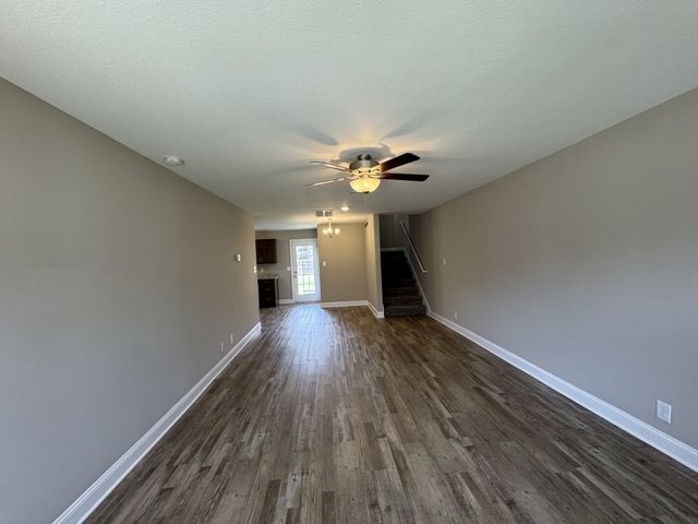 756 Lillian Grace Dr, Clarksville, TN 37043