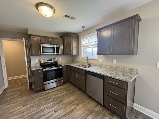 756 Lillian Grace Dr, Clarksville, TN 37043