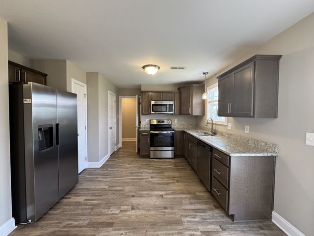 756 Lillian Grace Dr, Clarksville, TN 37043