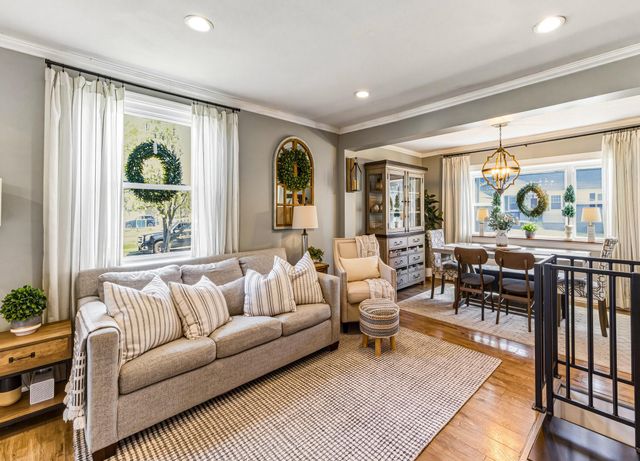 14 LYNN DR, West Deptford, NJ 08096