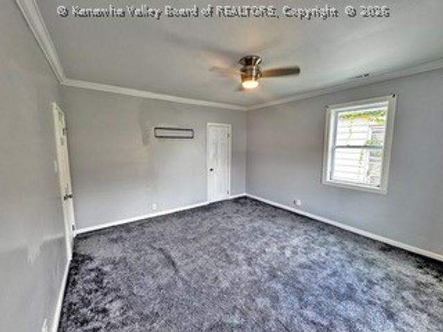 1945 10th Avenue, Huntington, WV 25701