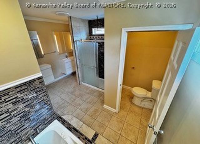 1945 10th Avenue, Huntington, WV 25701