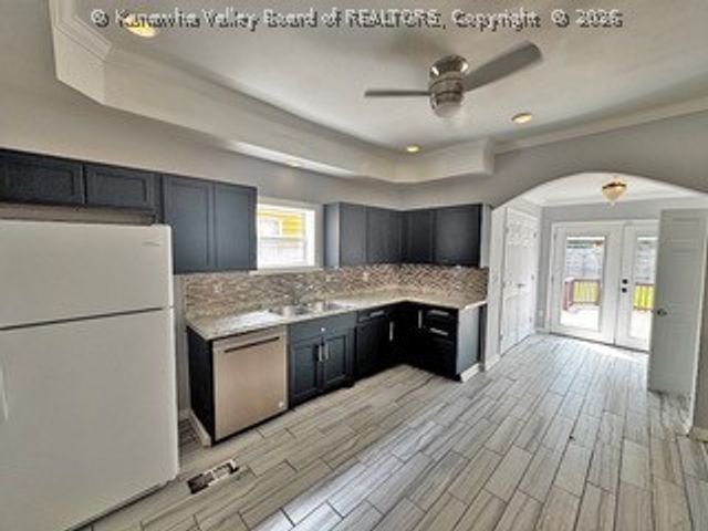 1945 10th Avenue, Huntington, WV 25701