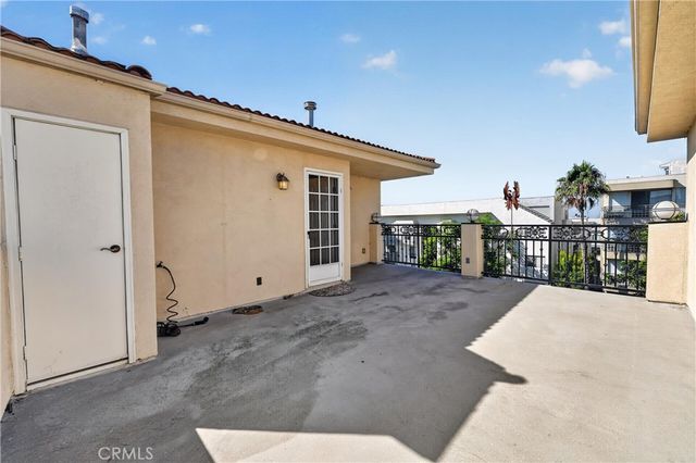 1820 Holmby Ave 1, Los Angeles, CA 90025