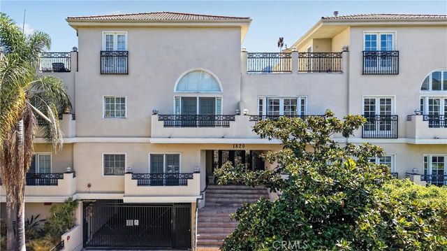1820 Holmby Ave 1, Los Angeles, CA 90025