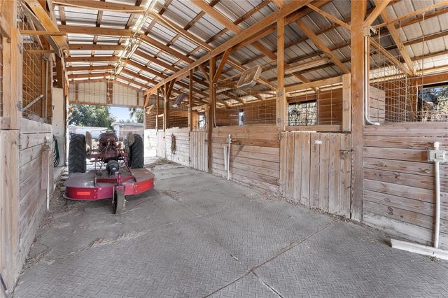 632 W KEYSVILLE ROAD, Plant City, FL 33567