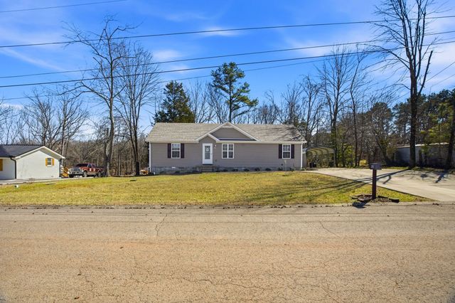 439 Hickory Bend Dr, Greenbrier, TN 37073