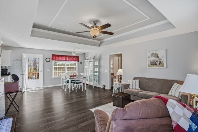 439 Hickory Bend Dr, Greenbrier, TN 37073