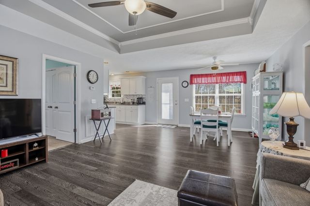 439 Hickory Bend Dr, Greenbrier, TN 37073