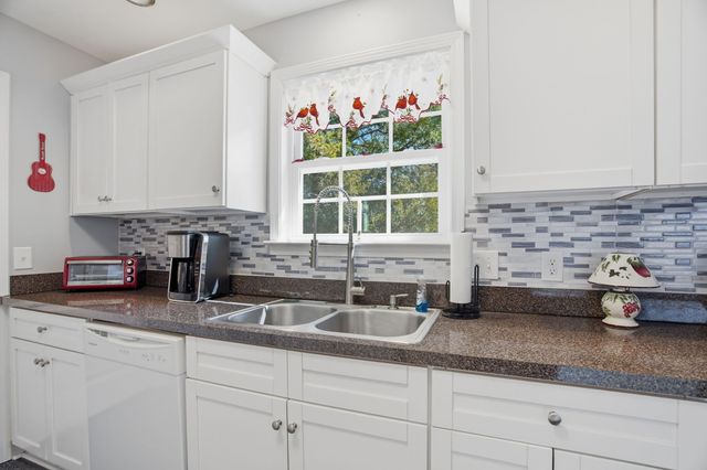 439 Hickory Bend Dr, Greenbrier, TN 37073