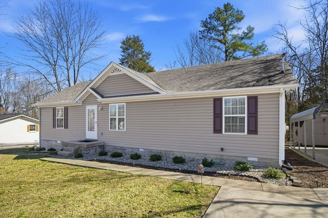 439 Hickory Bend Dr, Greenbrier, TN 37073