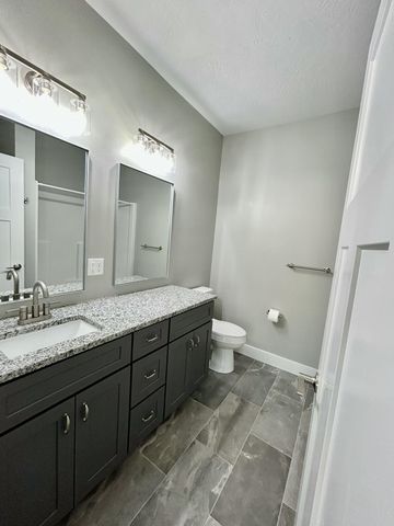 1460 N Carter Way, Republic, MO 65738