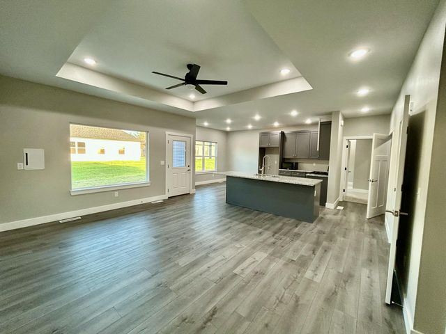 1460 N Carter Way, Republic, MO 65738