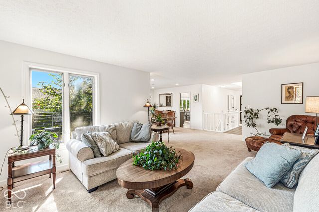 8047 Van Ness Way, Indianapolis, IN 46240