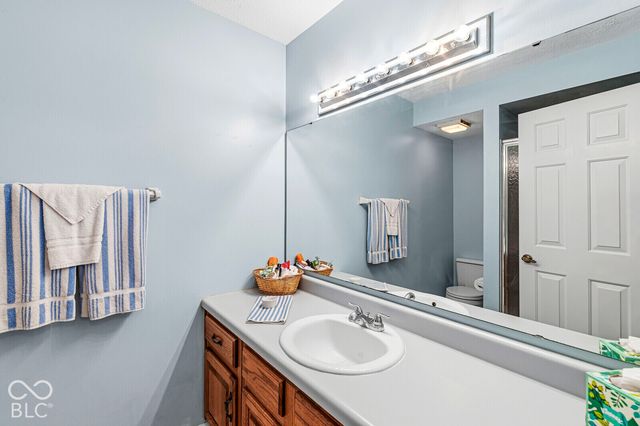 8047 Van Ness Way, Indianapolis, IN 46240