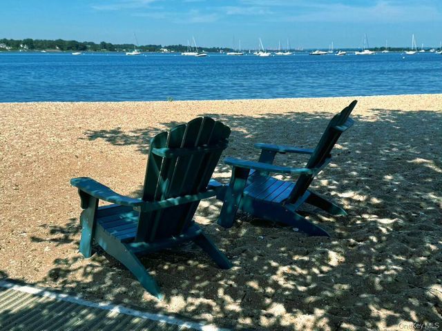 35 Mitchell Road, Port Washington, NY 11050