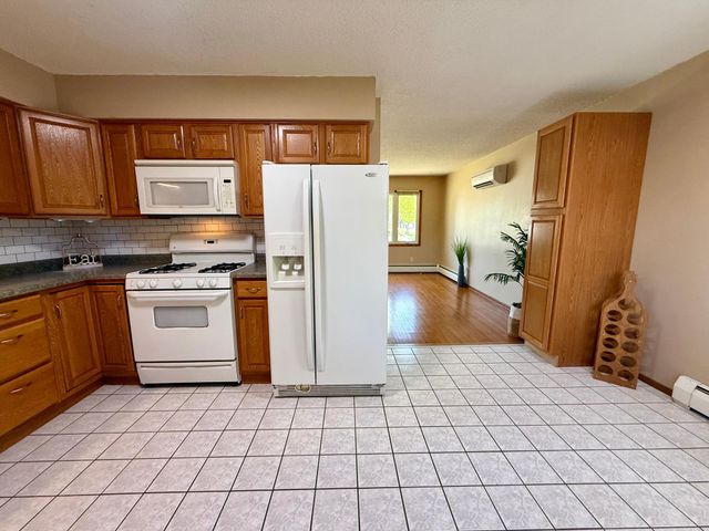 1621 40th Street NW, Rochester, MN 55901