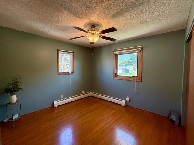1621 40th Street NW, Rochester, MN 55901