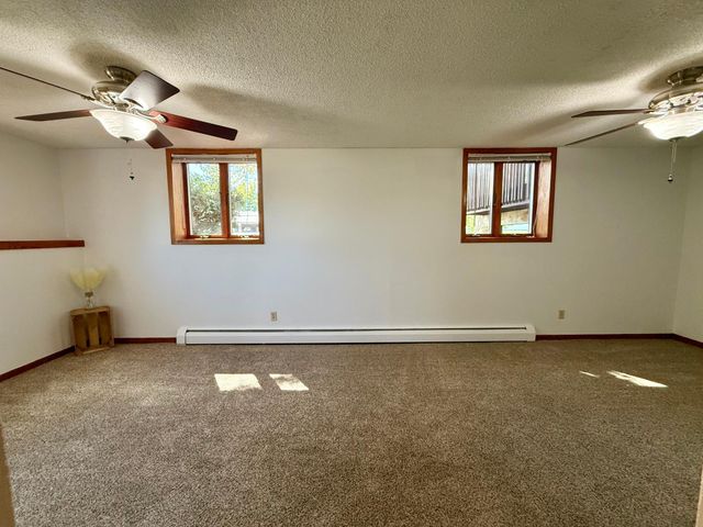 1621 40th Street NW, Rochester, MN 55901