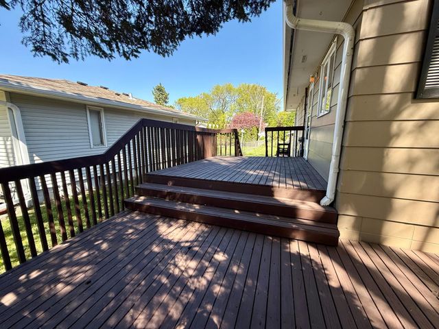 1621 40th Street NW, Rochester, MN 55901