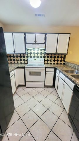 5116 Lamppost Circle, Wilmington, NC 28403