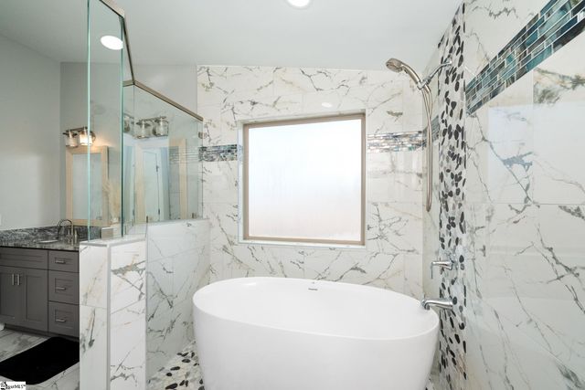 40 Quartz Circle, Piedmont, SC 29673
