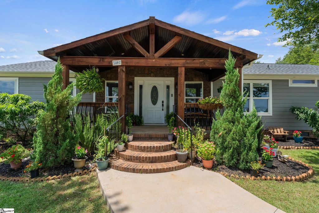 40 Quartz Circle, Piedmont, SC 29673