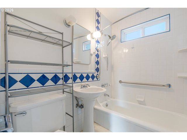 1925 N ALBERTA St, Portland, OR 97217