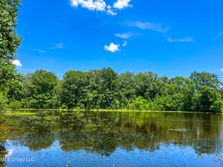 Raymond Road, Jackson, MS 39212