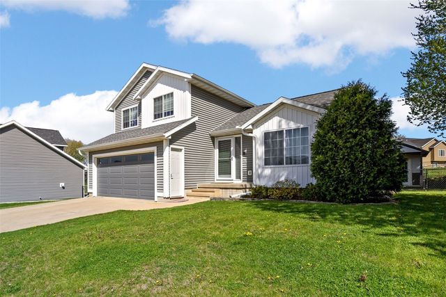 3340 London Way, Marion, IA 52302