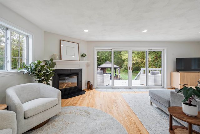 80 Hunt Road, Danville, NH 03819