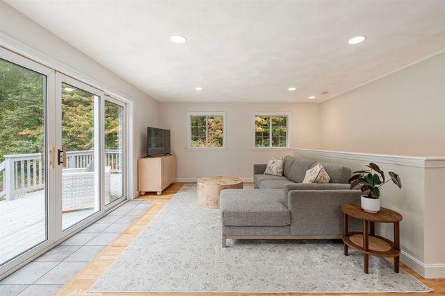 80 Hunt Road, Danville, NH 03819