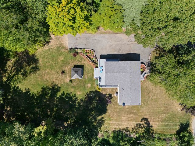 80 Hunt Road, Danville, NH 03819