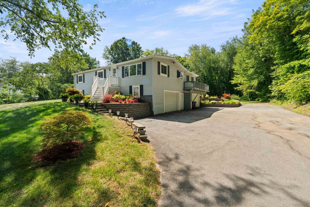 80 Hunt Road, Danville, NH 03819
