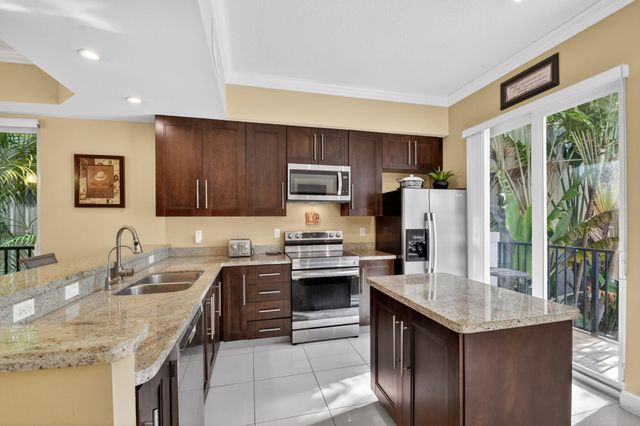 2686 N Federal Highway 55, Boynton Beach, FL 33435
