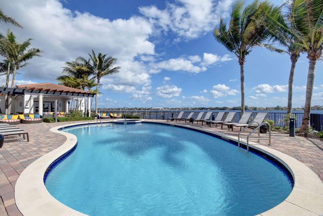 2686 N Federal Highway 55, Boynton Beach, FL 33435