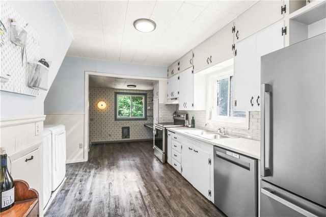 1116 W Maple Avenue, Independence, MO 64050