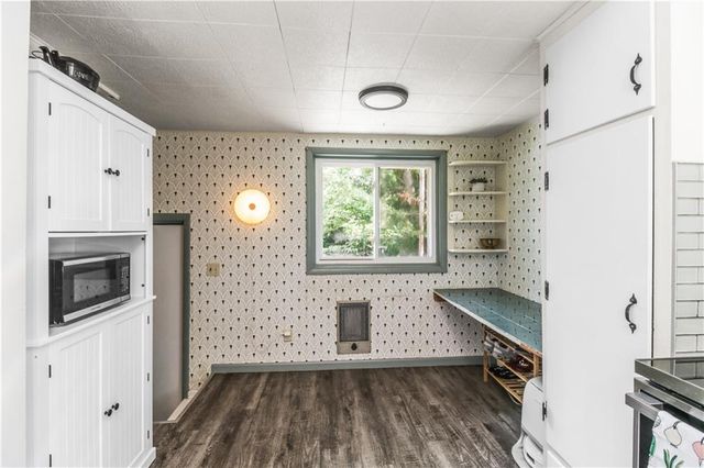 1116 W Maple Avenue, Independence, MO 64050