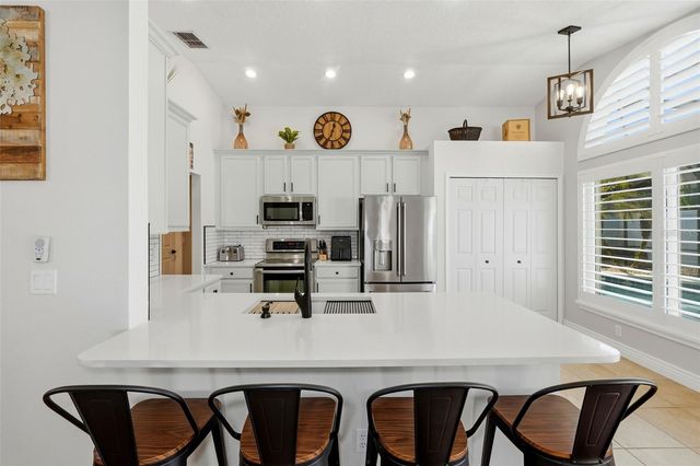 10212 FACET COURT, Orlando, FL 32836