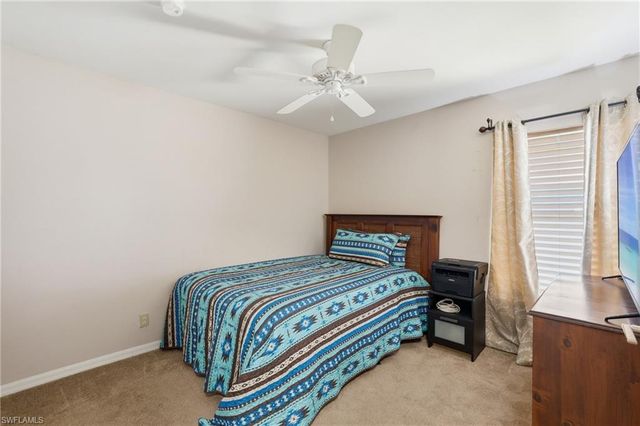 2038 NE 24th TER, Cape Coral, FL 33909
