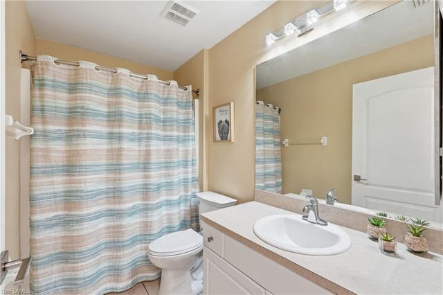 2038 NE 24th TER, Cape Coral, FL 33909
