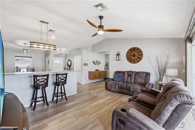 2038 NE 24th TER, Cape Coral, FL 33909