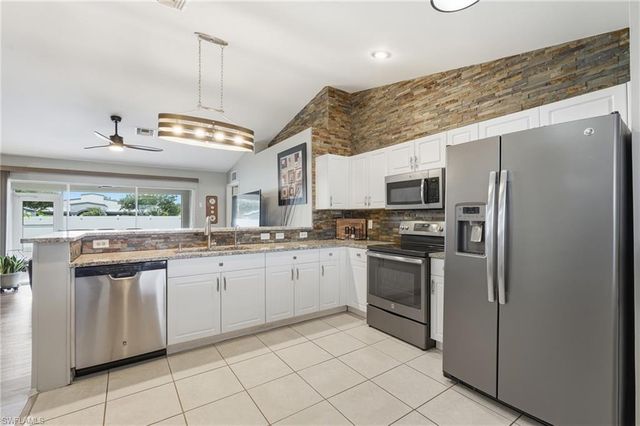 2038 NE 24th TER, Cape Coral, FL 33909