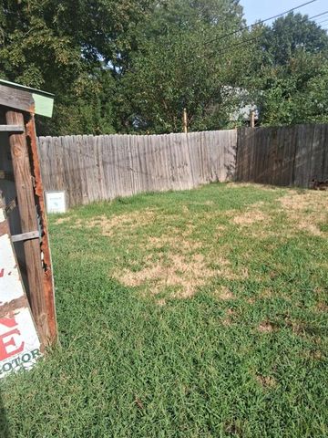 618 W Wood Street, Shawnee, OK 74801